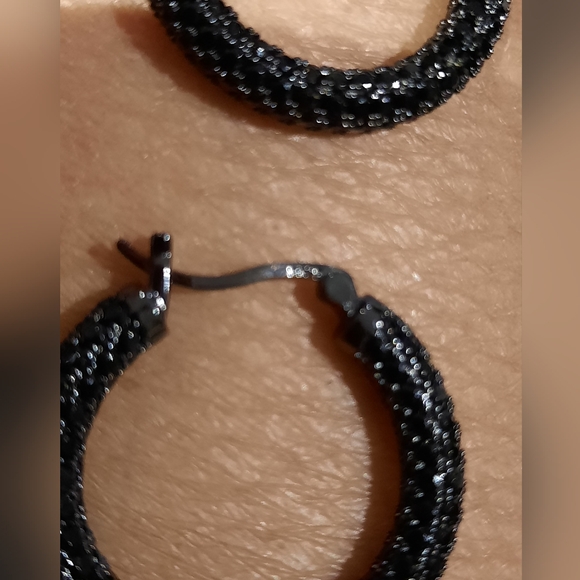 BLACK AUTHENTIC SPINEL  SEXY NAUGHTY TENNIS EARRINGS HOOPS RHODIUM OVER STERLING - Picture 5 of 9